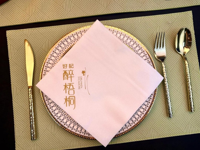 Airlaid Napkins बुझ्दै: सामग्री, अनुप्रयोगहरू, र बजार अन्तर्दृष्टिहरू